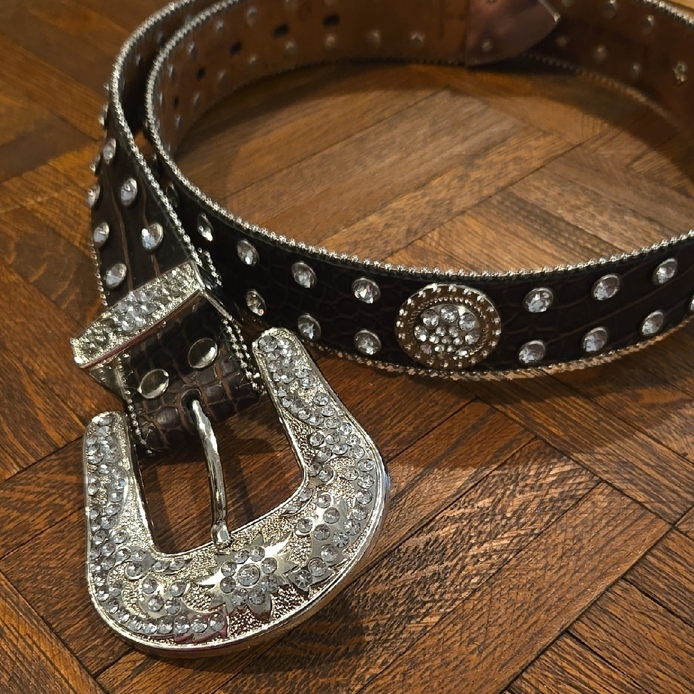 Western Rhinestone & Leather Belt - Picture 8 of 16